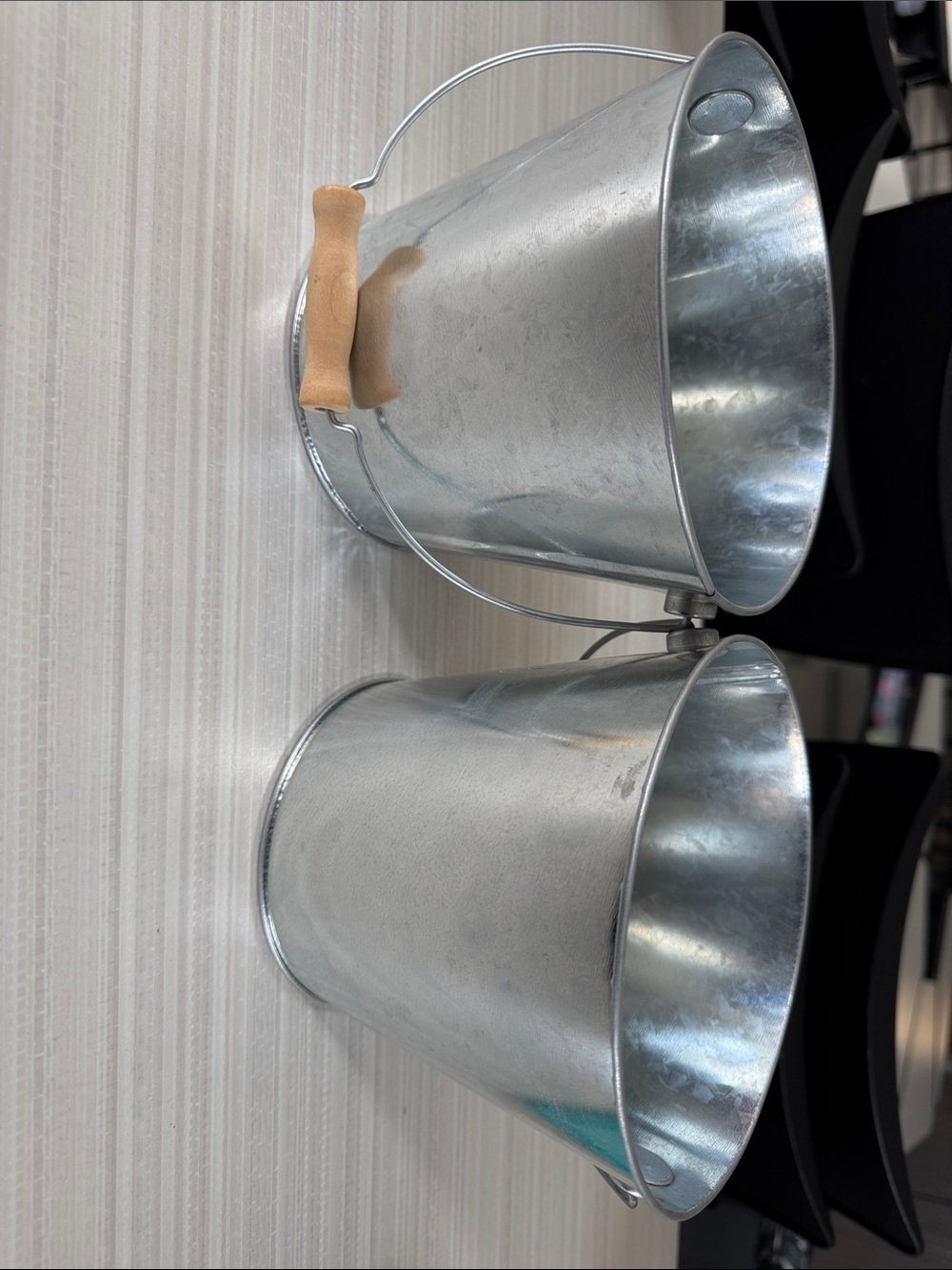 🪣 Set of 2 Galvanized Metal Buckets w/ Chalkboard Labels ✏️ - Picture 3 of 9